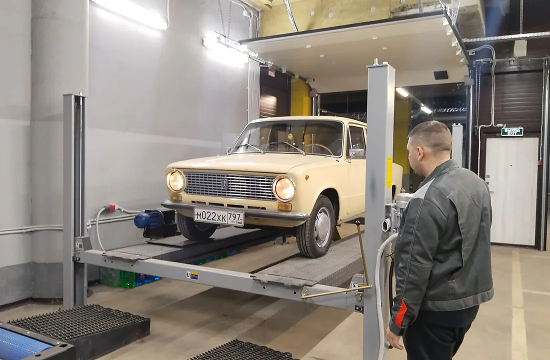 Осмотр автомобиля в ПТО